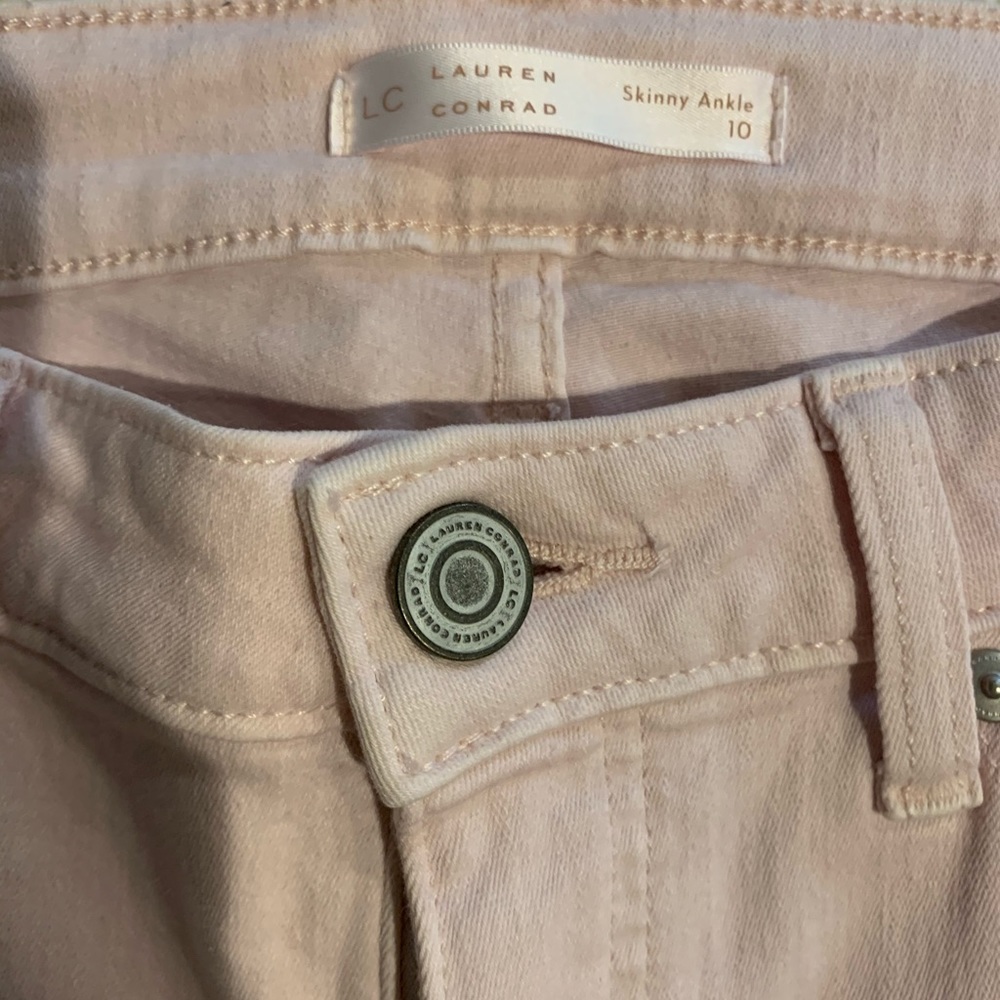 Brand New Lauren Conrad light pink Skinny jeans
